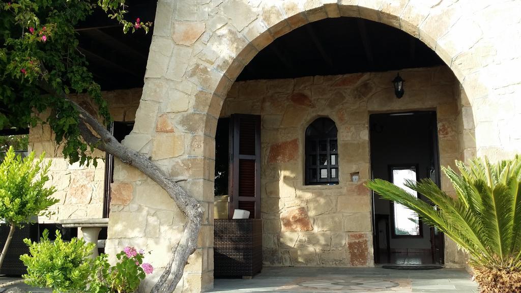 Garden Of Eden Villa Paphos Room photo